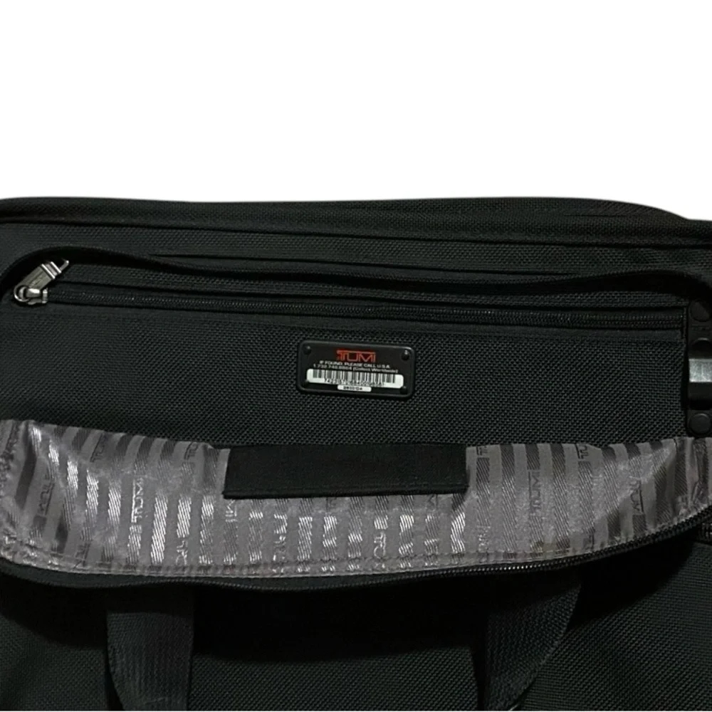 TUMI Black Business Bag 26001D4 Authentic Briefcase Laptop Carrier Luggage